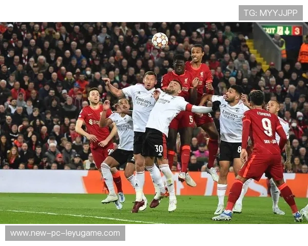 利物浦边中结合打法愈发熟练：从场上细节到训练体系的蝶变